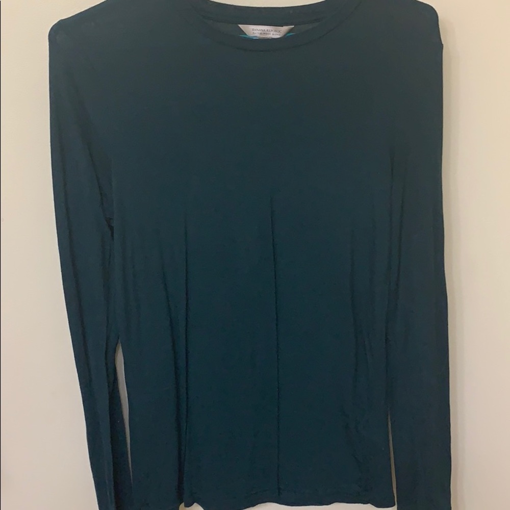 Banana Republic green long sleeve shirt